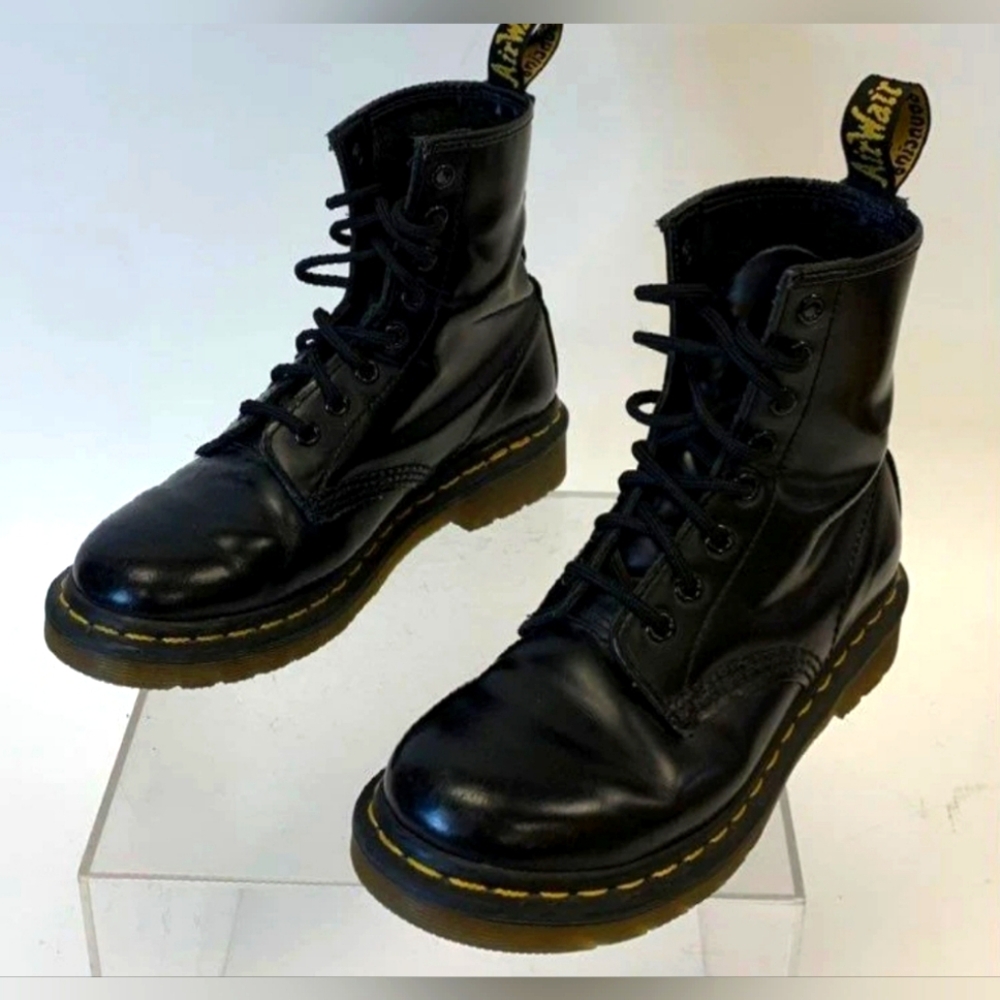 Dr. Martens Women's Black Boots - Size 5